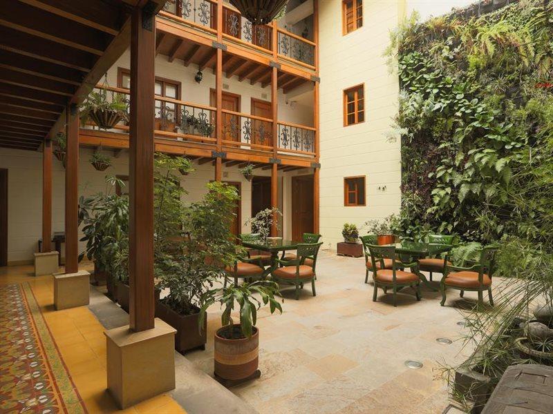 Hotel Santa Lucia Boutique Spa Bogotá Eksteriør billede Patio of the hotel