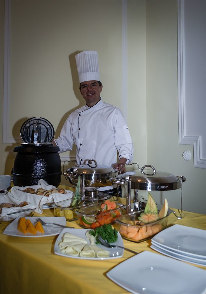 Hotel Santa Lucia Boutique Spa Bogotá Eksteriør billede A buffet at a hotel